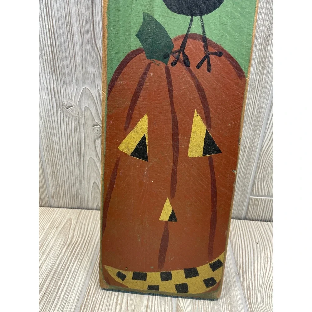 Rustic Primitive Hand Painted Wood Halloween Sign Pumpkin Black Bird Crow Tweet